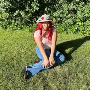 Meet your Posher, Emma